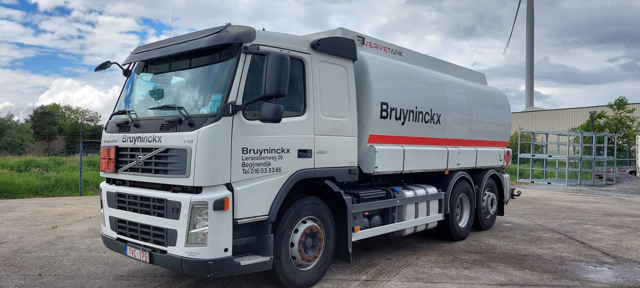 VOLVO FM - شاحنة صهريج: صورة 1 VOLVO FM - شاحنة صهريج: صورة 1