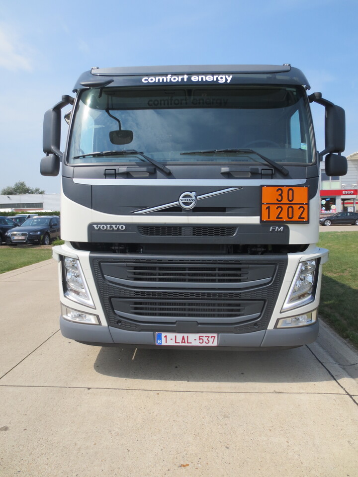 Volvo FM - شاحنة صهريج: صورة 2 Volvo FM - شاحنة صهريج: صورة 2
