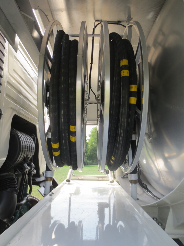 Volvo FM - شاحنة صهريج: صورة 5 Volvo FM - شاحنة صهريج: صورة 5