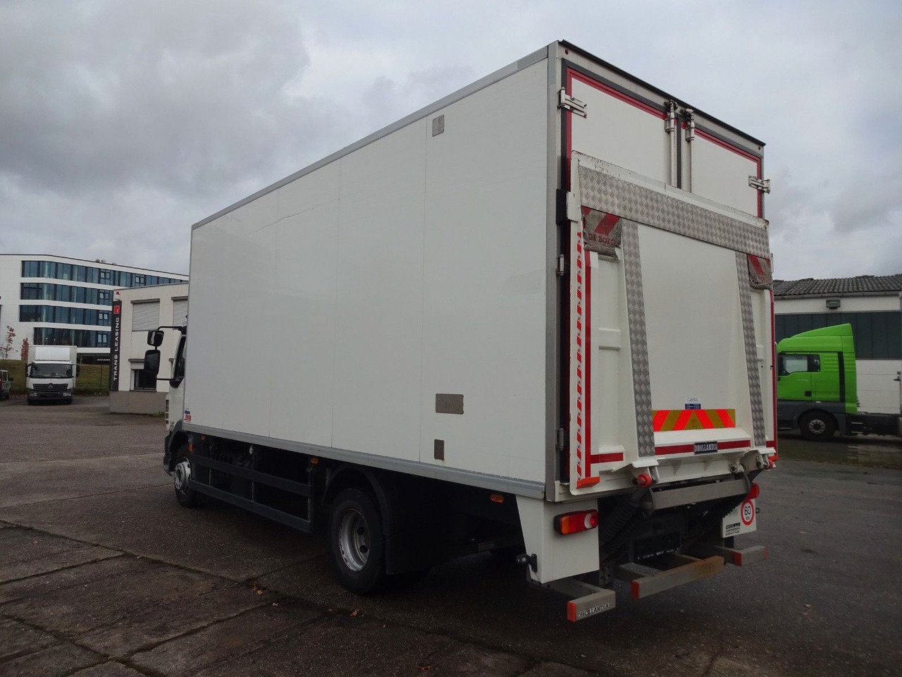 DAF LF 220, 16 T, LBW, Türen, Klima, Automat, Kamera - شاحنة الفريزر: صورة 5 DAF LF 220, 16 T, LBW, Türen, Klima, Automat, Kamera - شاحنة الفريزر: صورة 5