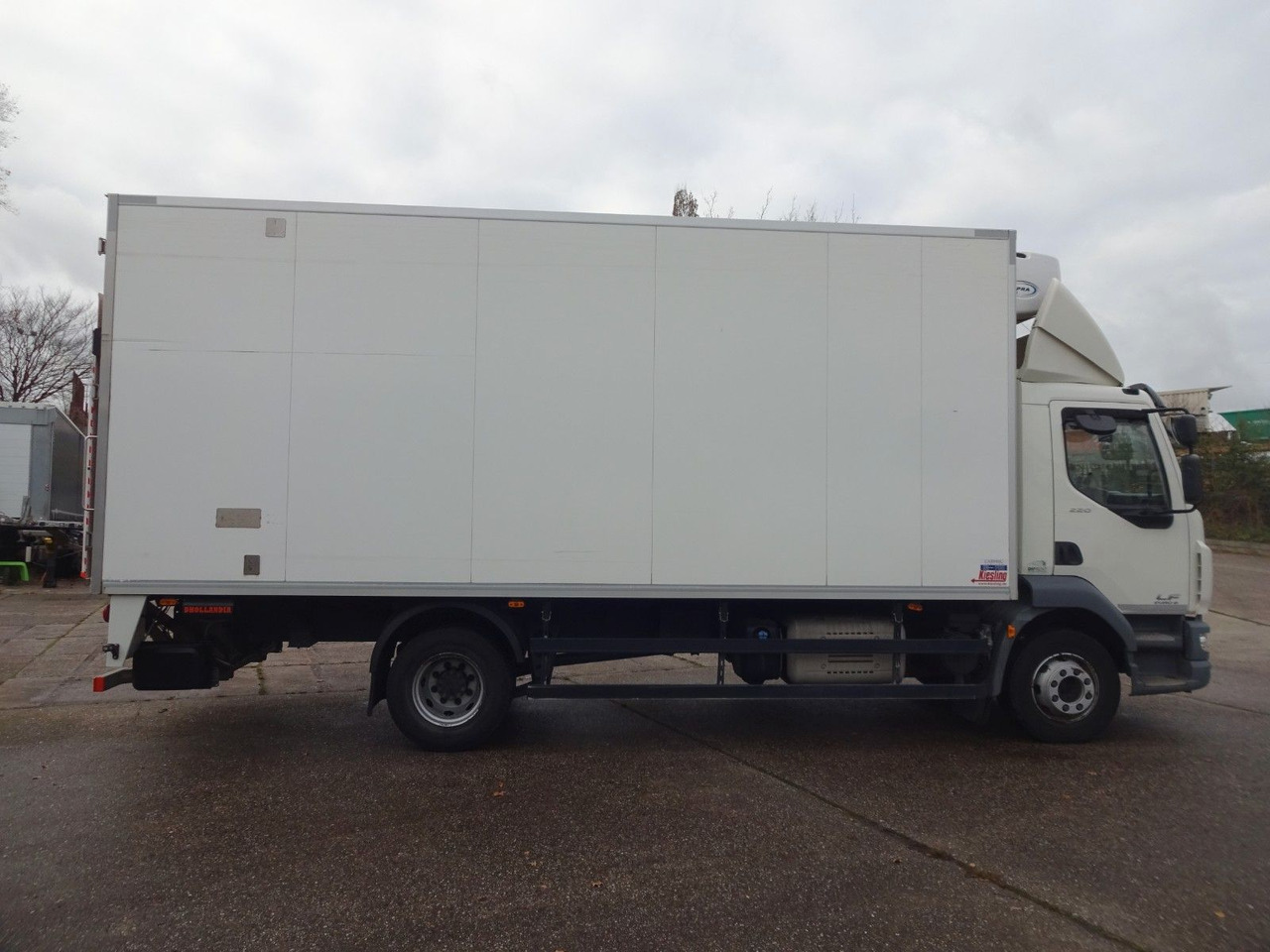 DAF LF 220, 16 T, LBW, doors, air conditioning, automatic, camera - شاحنة الفريزر: صورة 5 DAF LF 220, 16 T, LBW, doors, air conditioning, automatic, camera - شاحنة الفريزر: صورة 5