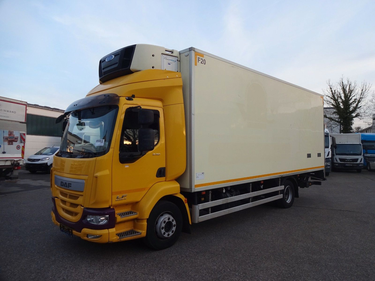 DAF LF 230, 12 T, LBW, Türen, Klima, Automat, Kamera - شاحنة الفريزر: صورة 1 DAF LF 230, 12 T, LBW, Türen, Klima, Automat, Kamera - شاحنة الفريزر: صورة 1