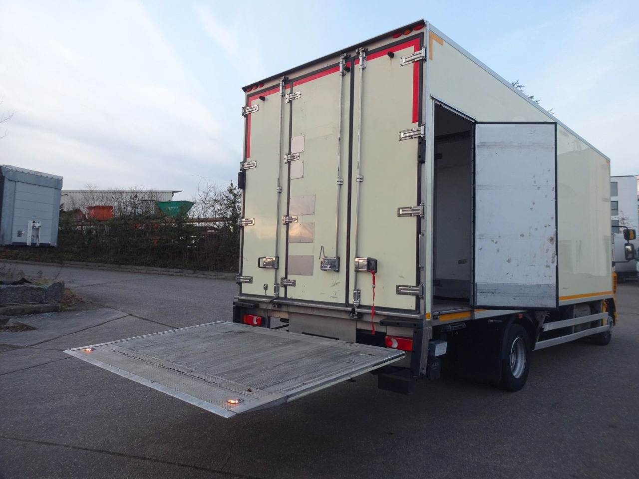 جديدة شاحنة الفريزر DAF LF 230, 12 T, LBW, doors, air conditioning, automatic, camera: صورة 7