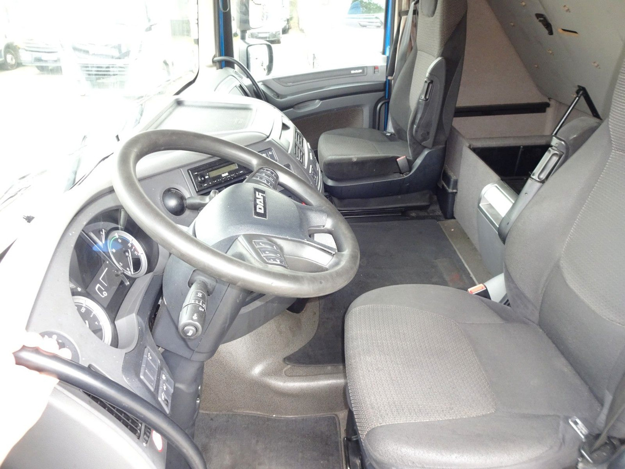وحدة جر DAF XF 440, SC, Klima, 2 x Tank, Intarder, Standklim: صورة 11