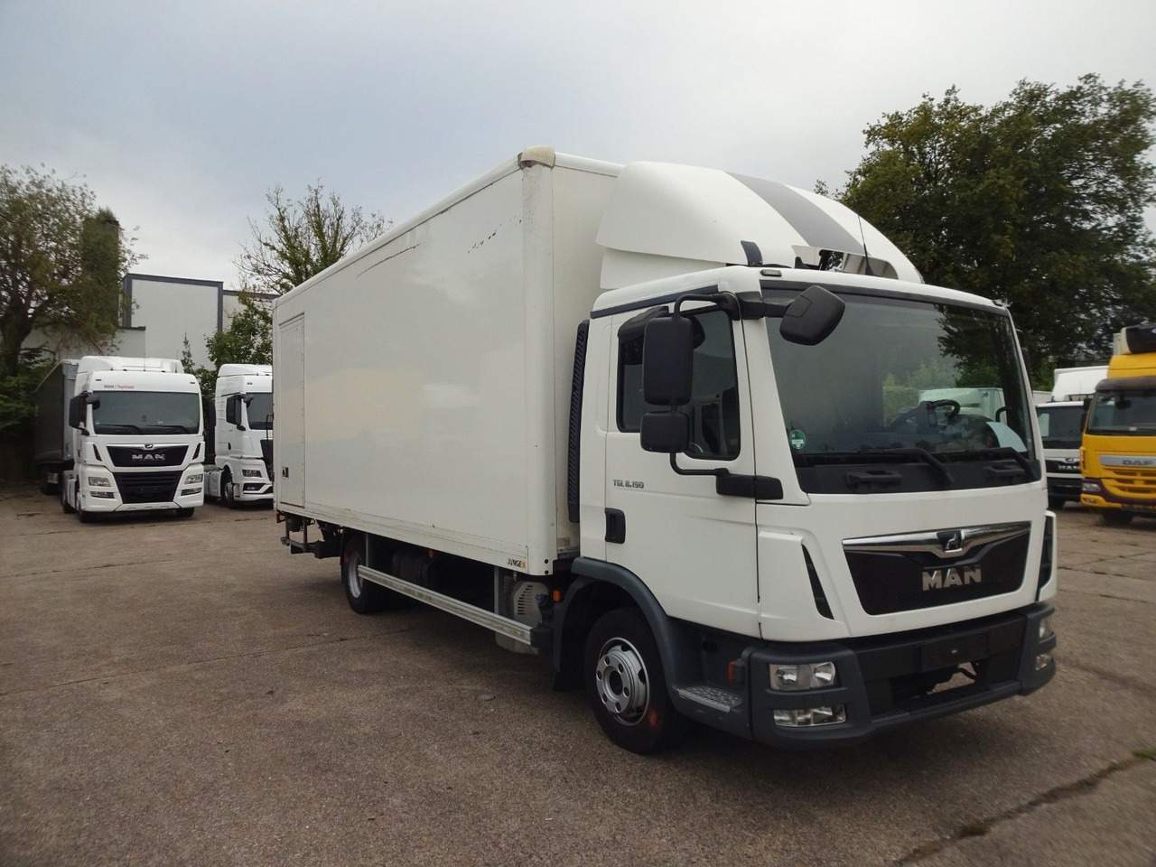 MAN TGL 8.190, LBW, Luft, Tempomat, Standheizung - شاحنة مغلقة الصندوق: صورة 3 MAN TGL 8.190, LBW, Luft, Tempomat, Standheizung - شاحنة مغلقة الصندوق: صورة 3