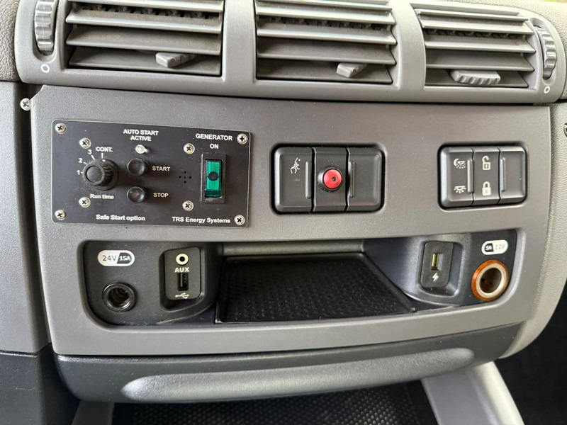 DAF CF 290 +HTF Koeloplegger TRS PTO koelmotor Dhollandia 3000KG NL466.995KM DAF CF 290 +HTF Koeloplegger TRS PTO koelmotor Dhollandia 3000KG NL466.995KM: صورة 12