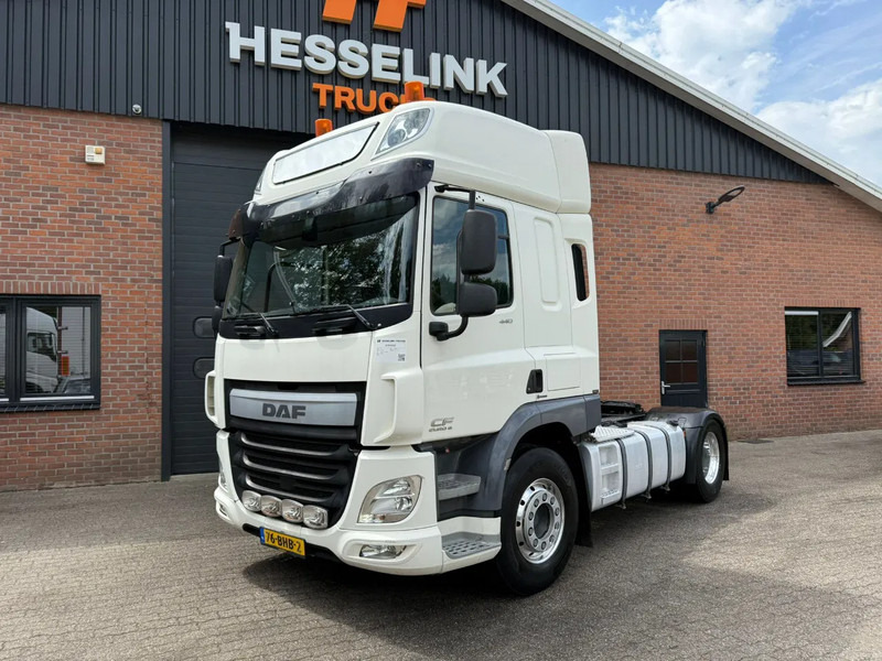 DAF CF 440 4X2 Space Cab Side skirts ACC NL Truck - وحدة جر: صورة 1 DAF CF 440 4X2 Space Cab Side skirts ACC NL Truck - وحدة جر: صورة 1