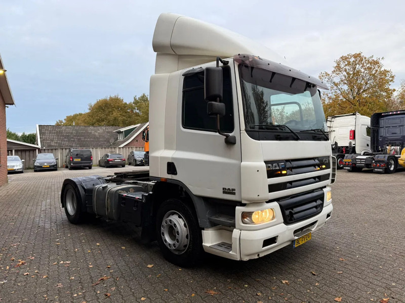 DAF CF 75.250 Handgeschakeld/Manual EURO 3 - وحدة جر: صورة 4 DAF CF 75.250 Handgeschakeld/Manual EURO 3 - وحدة جر: صورة 4