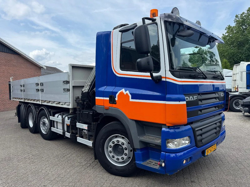 DAF CF 85.360 8X2 3 Zijdige kipper HIAB 16 t/m kraan AHK Top condition - شاحنة قلاب, شاحنة كرين: صورة 4 DAF CF 85.360 8X2 3 Zijdige kipper HIAB 16 t/m kraan AHK Top condition - شاحنة قلاب, شاحنة كرين: صورة 4