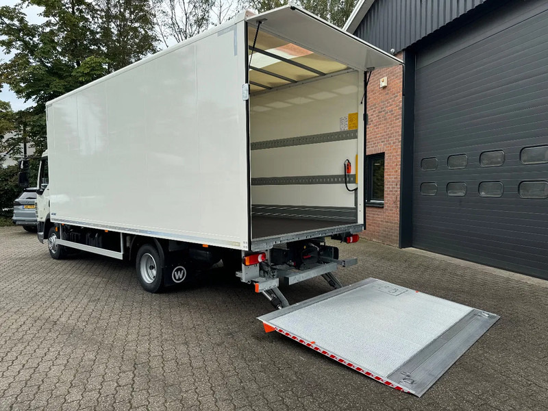DAF LF 210 FA 6.1M Bakwagen NIEUW, Volledige garantie 3 jaar, Laadklep - Airco - Vangmuil - شاحنة مقفلة: صورة 4 DAF LF 210 FA 6.1M Bakwagen NIEUW, Volledige garantie 3 jaar, Laadklep - Airco - Vangmuil - شاحنة مقفلة: صورة 4
