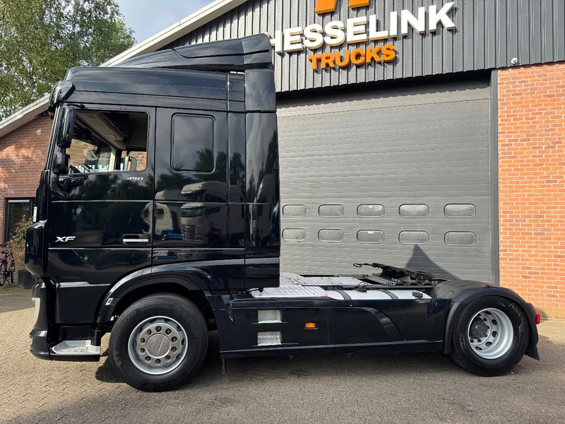 DAF XF 450 4X2 Space Cab EURO 6 D 582.560KM NL Truck, Top conditie - وحدة جر: صورة 5 DAF XF 450 4X2 Space Cab EURO 6 D 582.560KM NL Truck, Top conditie - وحدة جر: صورة 5