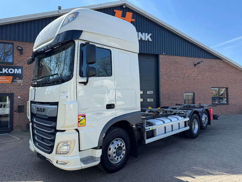 DAF XF 480 6X2 SSC FAR BDF Retarder Top zustand 515.990KM - شاحنات الحاويات / جسم علوي قابل للتغيير شاحنة: صورة 1 DAF XF 480 6X2 SSC FAR BDF Retarder Top zustand 515.990KM - شاحنات الحاويات / جسم علوي قابل للتغيير شاحنة: صورة 1