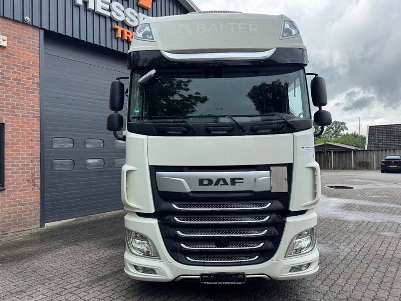 DAF XF 480 Mega SSC 2X tank Standklima Retarder 668.740KM - وحدة جر: صورة 4 DAF XF 480 Mega SSC 2X tank Standklima Retarder 668.740KM - وحدة جر: صورة 4