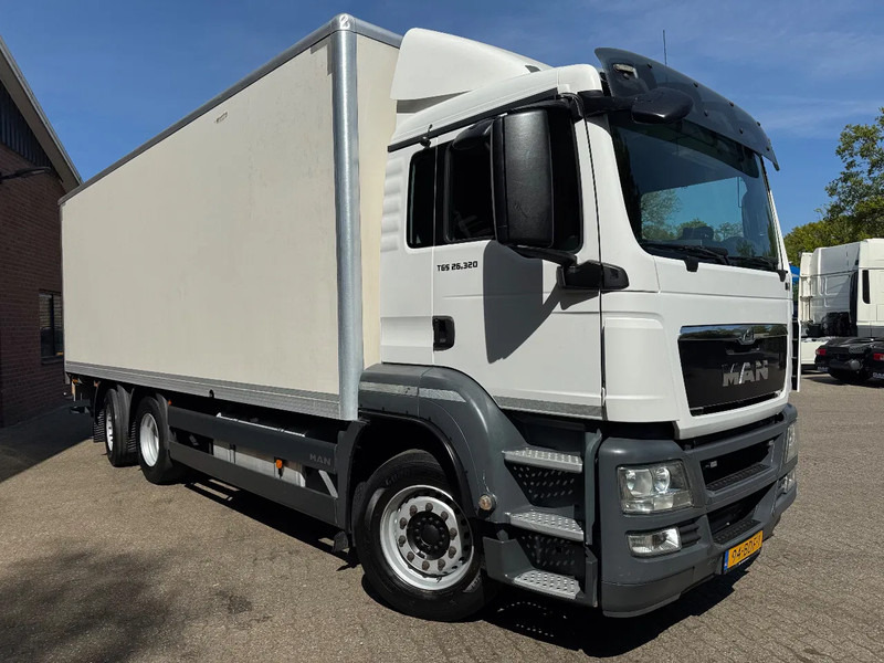 MAN TGS 26.320 EEV Koffer Stuuras AHK 3.000KG LBW 337.340KM! NL TRUCK - شاحنة مقفلة: صورة 4 MAN TGS 26.320 EEV Koffer Stuuras AHK 3.000KG LBW 337.340KM! NL TRUCK - شاحنة مقفلة: صورة 4