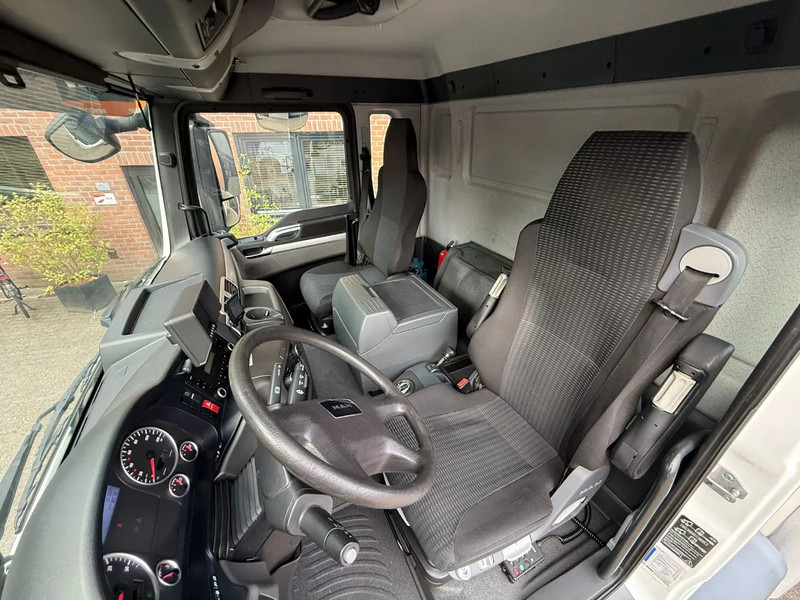 شاحنة مقفلة MAN TGS 26.320 EEV Koffer Stuuras AHK 3.000KG LBW 370.859 KM! NL Truck: صورة 16