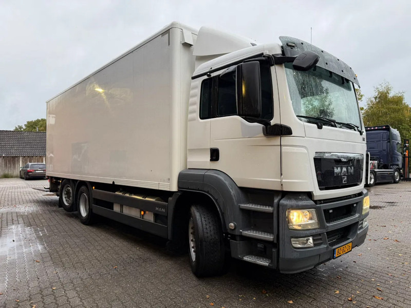 MAN TGS 26.320 Koffer Stuuras AHK 3.000KG LBW 373.230KM! NL Truck APK/TUV 18-03-2026 - شاحنة مقفلة: صورة 2 MAN TGS 26.320 Koffer Stuuras AHK 3.000KG LBW 373.230KM! NL Truck APK/TUV 18-03-2026 - شاحنة مقفلة: صورة 2