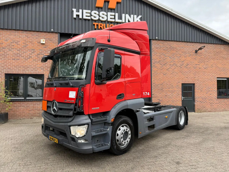 Mercedes-Benz Actros 1936 4X2 NL Truck 724.850KM - وحدة جر: صورة 1 Mercedes-Benz Actros 1936 4X2 NL Truck 724.850KM - وحدة جر: صورة 1