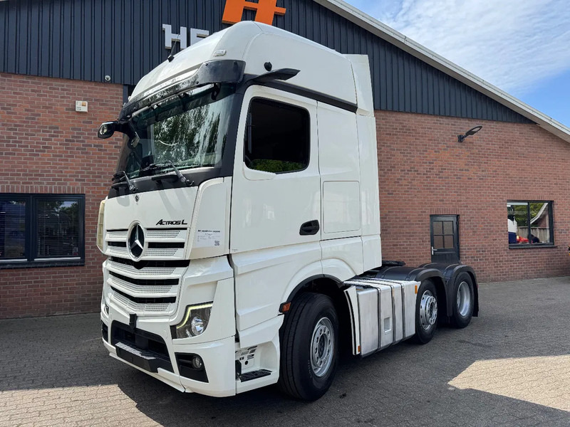 وحدة جر Mercedes-Benz Actros 2545 6X2 Gigaspace Gestuurde voorloopas NL Truck 327.240KM: صورة 1