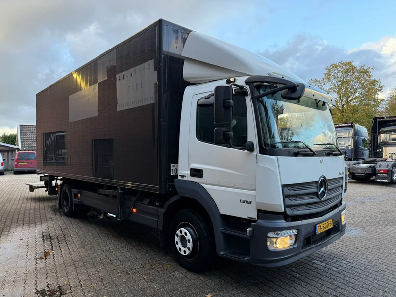 Mercedes-Benz Atego 1318 4X2 BDF Koffer Standairco 2.000KG LBW APK 07-2026 - شاحنة مقفلة: صورة 2 Mercedes-Benz Atego 1318 4X2 BDF Koffer Standairco 2.000KG LBW APK 07-2026 - شاحنة مقفلة: صورة 2