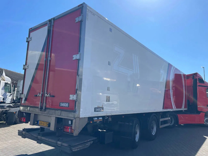 Pacton 11M 2 AS Carrier Vector 1800 D+E Stuuras 2.500 KG LBW! - نصف مقطورة مُبرِّدة: صورة 2 Pacton 11M 2 AS Carrier Vector 1800 D+E Stuuras 2.500 KG LBW! - نصف مقطورة مُبرِّدة: صورة 2