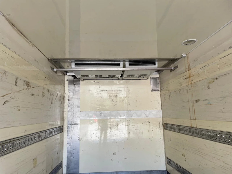 مقطورة متساوية الحرارة Renders 3AS Koelaanhanger Diesel+Elektrisch 10T assen: صورة 7 مقطورة متساوية الحرارة Renders 3AS Koelaanhanger Diesel+Elektrisch 10T assen: صورة 7