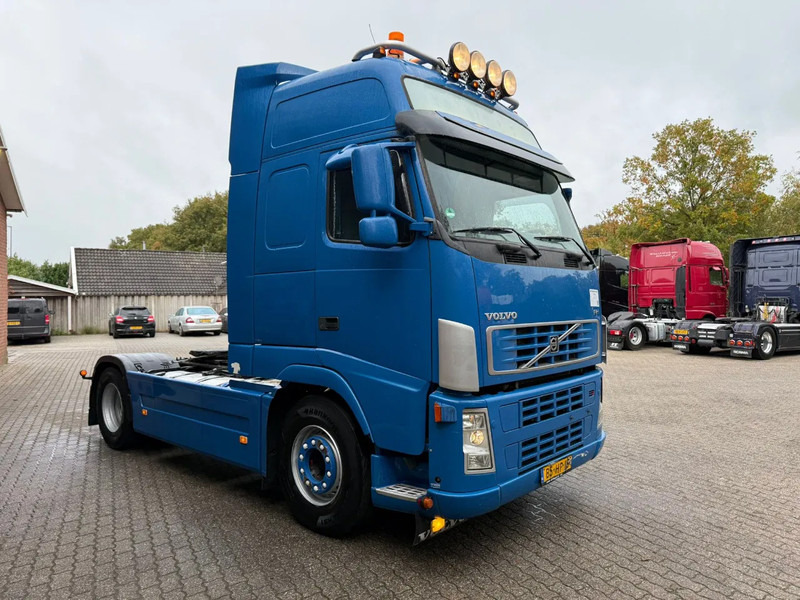 Volvo FH 13.400 Globetrotter XL Handgeschakeld/Manual Hydraulic EURO 5 NL Truck - وحدة جر: صورة 2 Volvo FH 13.400 Globetrotter XL Handgeschakeld/Manual Hydraulic EURO 5 NL Truck - وحدة جر: صورة 2