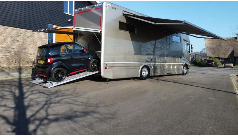 Volvo Motorhome Pop-out - Garage - 4.780KM - New condition FH 540 - عربة التخييم: صورة 4 Volvo Motorhome Pop-out - Garage - 4.780KM - New condition FH 540 - عربة التخييم: صورة 4