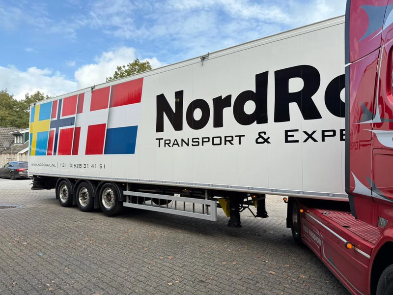 Kraker 2X K-Force 92m3 Alcoa SAF Tyrepilot Liftas 8MM Cargo Floor - Top condition - نصف مقطورة مباشرة: صورة 4 Kraker 2X K-Force 92m3 Alcoa SAF Tyrepilot Liftas 8MM Cargo Floor - Top condition - نصف مقطورة مباشرة: صورة 4