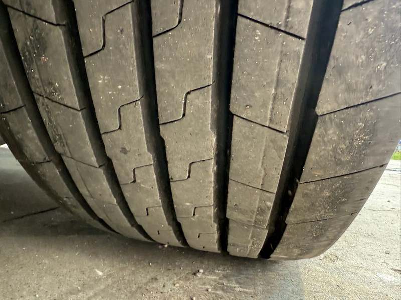 نصف مقطورة مباشرة kraker CF-ISO Koel / Walkingfloor Thermo King SLX 400 Nieuwstaat: صورة 11 نصف مقطورة مباشرة kraker CF-ISO Koel / Walkingfloor Thermo King SLX 400 Nieuwstaat: صورة 11