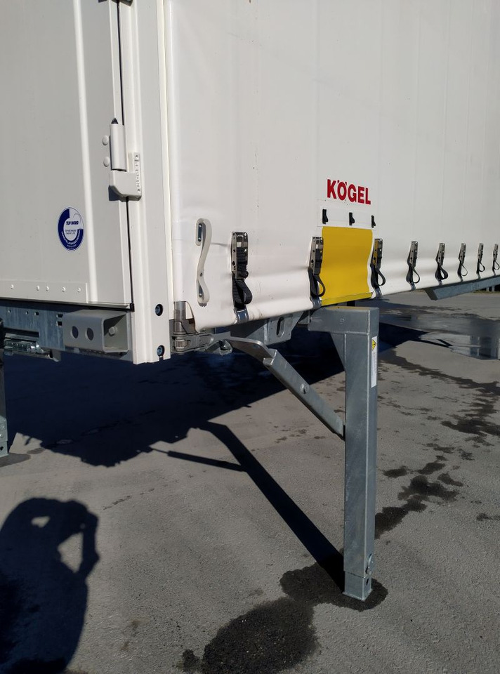 Kögel BDF-System, 7.450 mm lang. - حاوية قابلة للتبديل ستارة جانبية: صورة 1 Kögel BDF-System, 7.450 mm lang. - حاوية قابلة للتبديل ستارة جانبية: صورة 1