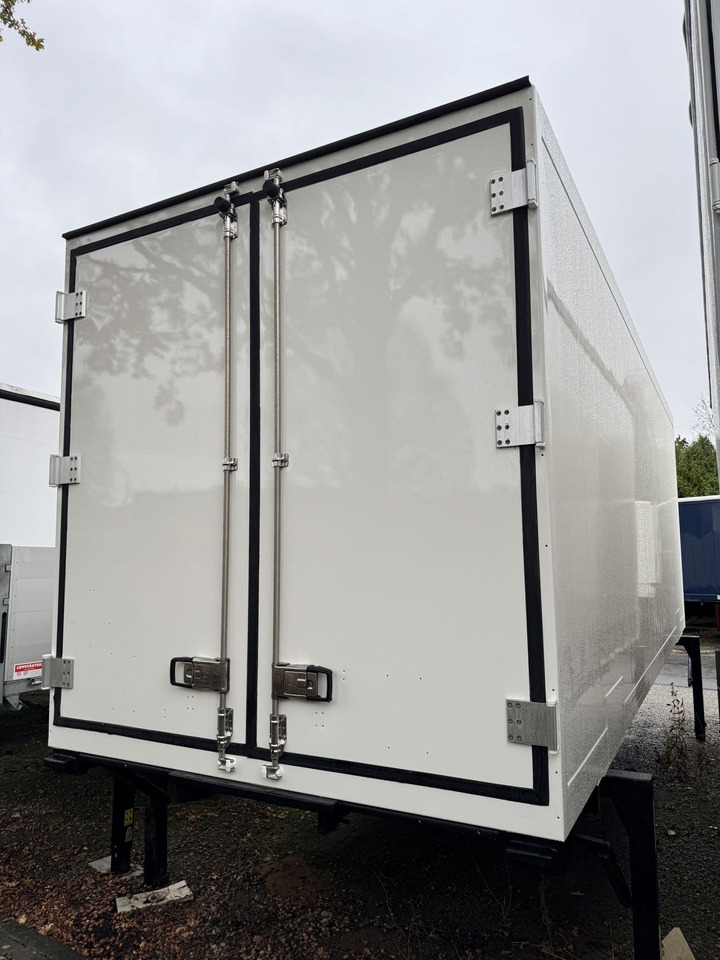 Krone BDF-System 7.45 m, Wartung neu, LACK NEU in weiß - مُبرِّد صندوق مغلق: صورة 2 Krone BDF-System 7.45 m, Wartung neu, LACK NEU in weiß - مُبرِّد صندوق مغلق: صورة 2