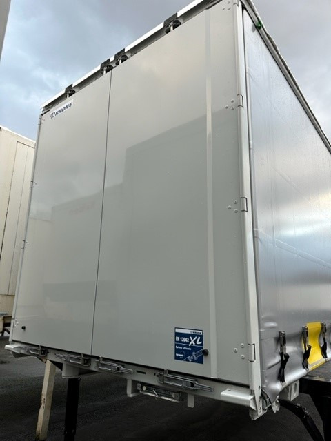 Krone BDF-System 7.450 mm lang, FABRIKNEU - حاوية قابلة للتبديل ستارة جانبية: صورة 3 Krone BDF-System 7.450 mm lang, FABRIKNEU - حاوية قابلة للتبديل ستارة جانبية: صورة 3