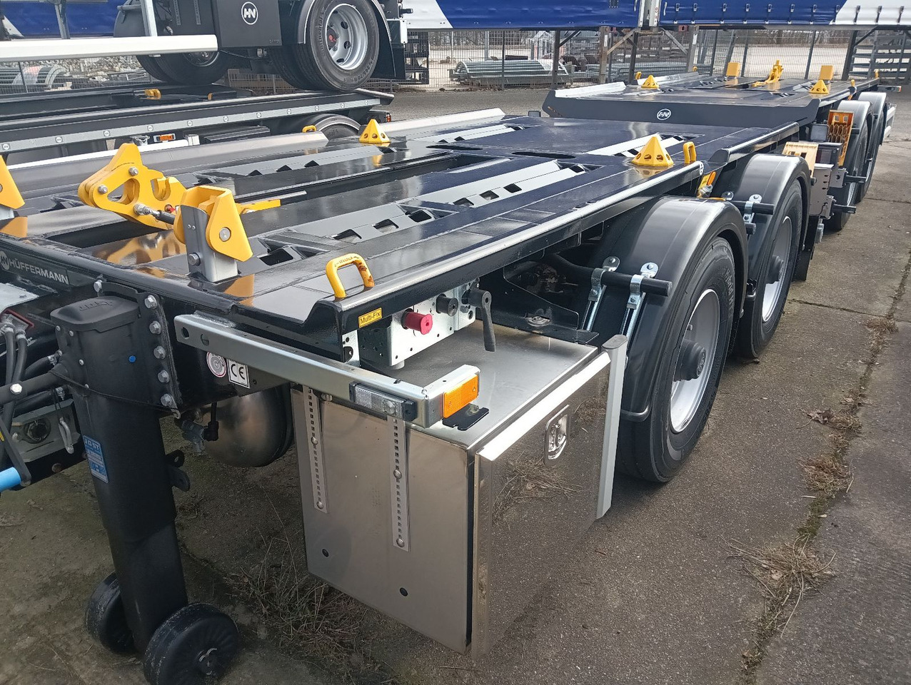 Hüffermann 2-ACHS-MINI-CARRIER MULTIFIX verzinkt NEU BPW Hüffermann 2-ACHS-MINI-CARRIER MULTIFIX verzinkt NEU BPW - مقطورة هوك ليفت/ لود لوجر: صورة 2 Hüffermann 2-ACHS-MINI-CARRIER MULTIFIX verzinkt NEU BPW Hüffermann 2-ACHS-MINI-CARRIER MULTIFIX verzinkt NEU BPW - مقطورة هوك ليفت/ لود لوجر: صورة 2