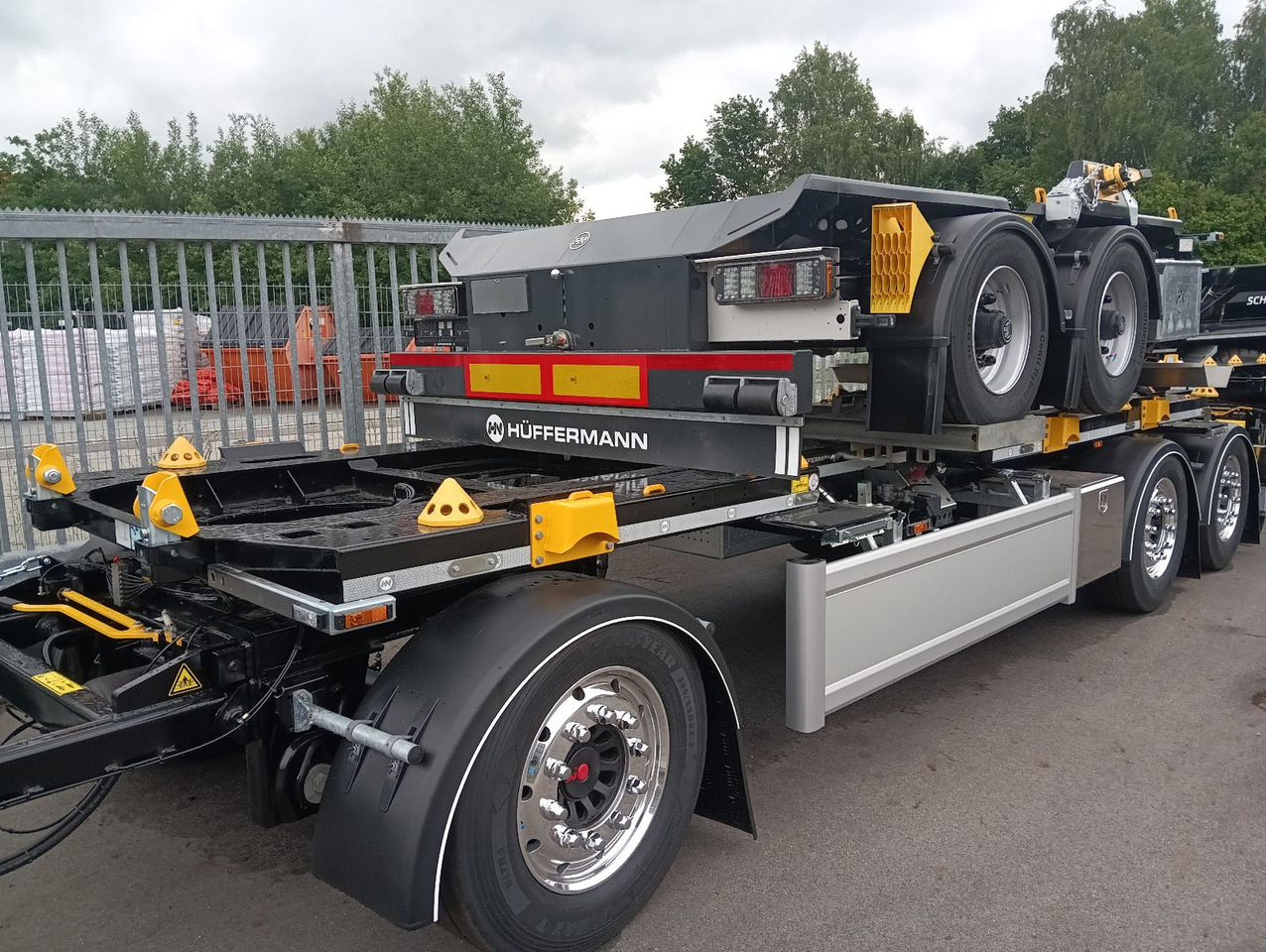 Hüffermann 3-A VARIO-CARRIER SAF NEU VERZINKT LiftAlufelgen - مقطورة هوك ليفت/ لود لوجر: صورة 1 Hüffermann 3-A VARIO-CARRIER SAF NEU VERZINKT LiftAlufelgen - مقطورة هوك ليفت/ لود لوجر: صورة 1