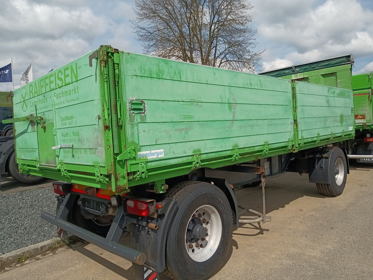 Meusburger 2-A 3-Seitenkipper 16m3 Getreide Alufelgen 4,6t - مقطورة قلاب: صورة 4 Meusburger 2-A 3-Seitenkipper 16m3 Getreide Alufelgen 4,6t - مقطورة قلاب: صورة 4