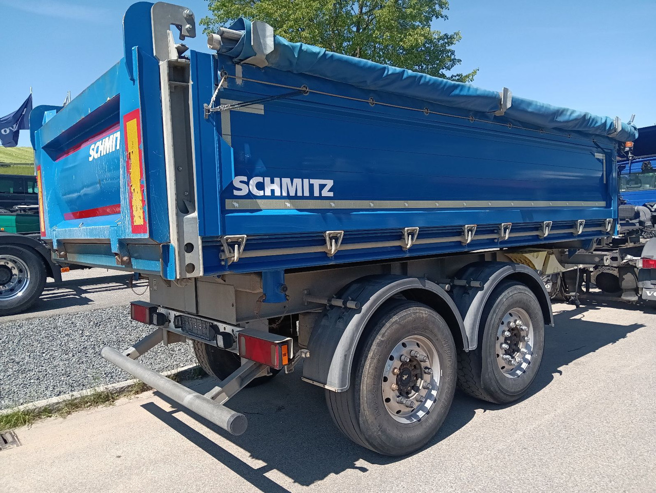 Schmitz Cargobull ZKI 18 Tandem 3-Seiten Kipper ALU ALCOA Rollplan - مقطورة قلاب: صورة 2 Schmitz Cargobull ZKI 18 Tandem 3-Seiten Kipper ALU ALCOA Rollplan - مقطورة قلاب: صورة 2