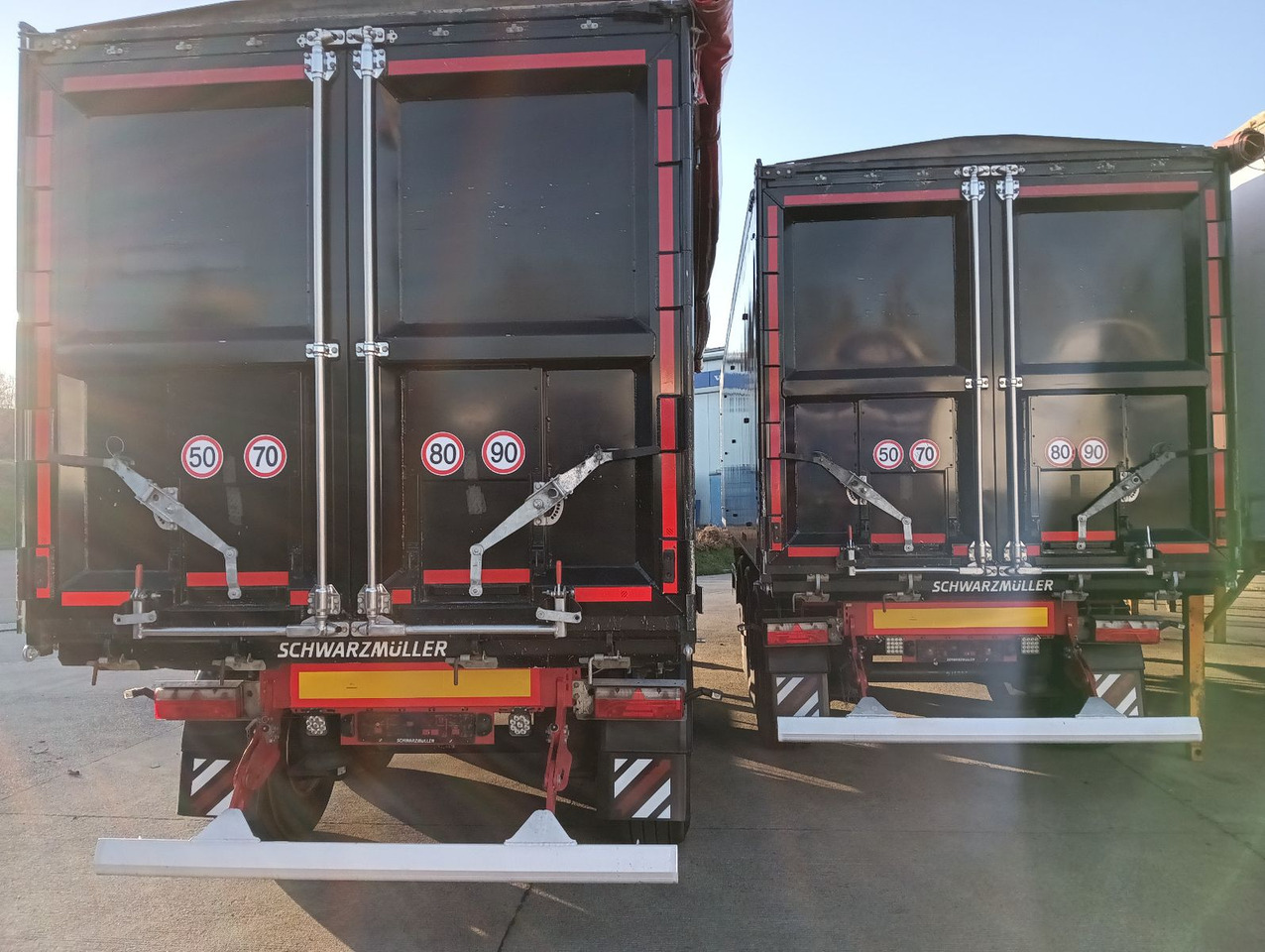 Schwarzmüller K-Serie ALU 54m3 Getreide Nur 69.340km 6250kg - قلابة نصف مقطورة نصف مقطورة قلابة: صورة 5 Schwarzmüller K-Serie ALU 54m3 Getreide Nur 69.340km 6250kg - قلابة نصف مقطورة نصف مقطورة قلابة: صورة 5