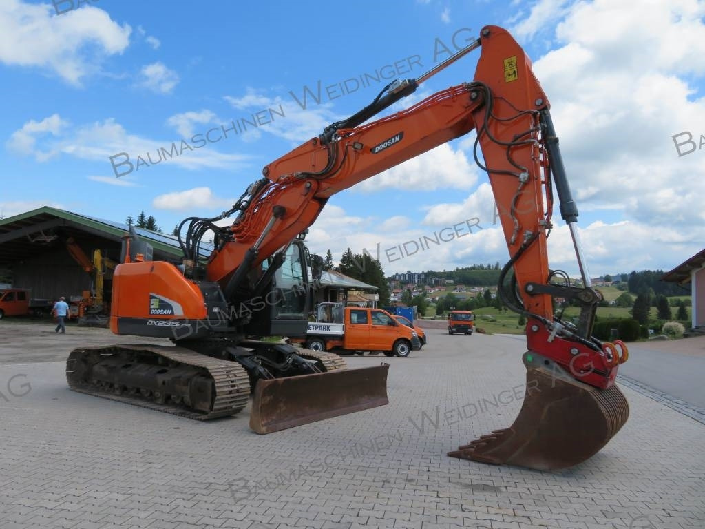 Doosan DX 235 LCR-5 - حفار زحاف: صورة 2 Doosan DX 235 LCR-5 - حفار زحاف: صورة 2