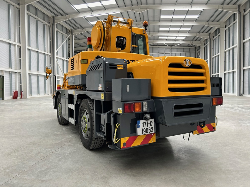 KATO CR-130Ri - 13 Ton City Crane in Excellent Condition - موبايل كرين: صورة 5 KATO CR-130Ri - 13 Ton City Crane in Excellent Condition - موبايل كرين: صورة 5