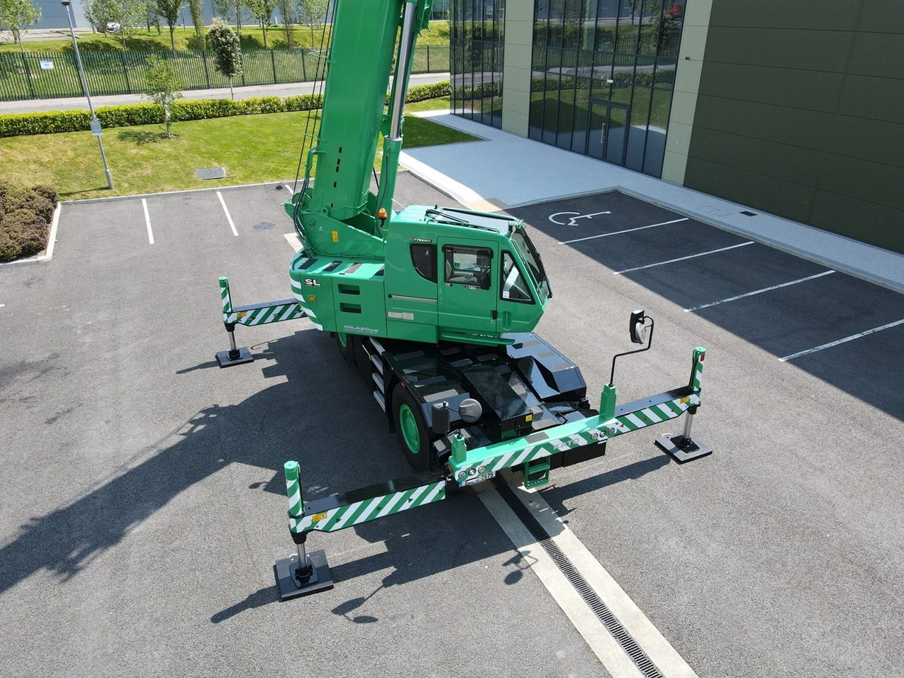 KATO CR-250Rv - 25 Ton City Crane - Excellent Condition - موبايل كرين: صورة 2 KATO CR-250Rv - 25 Ton City Crane - Excellent Condition - موبايل كرين: صورة 2