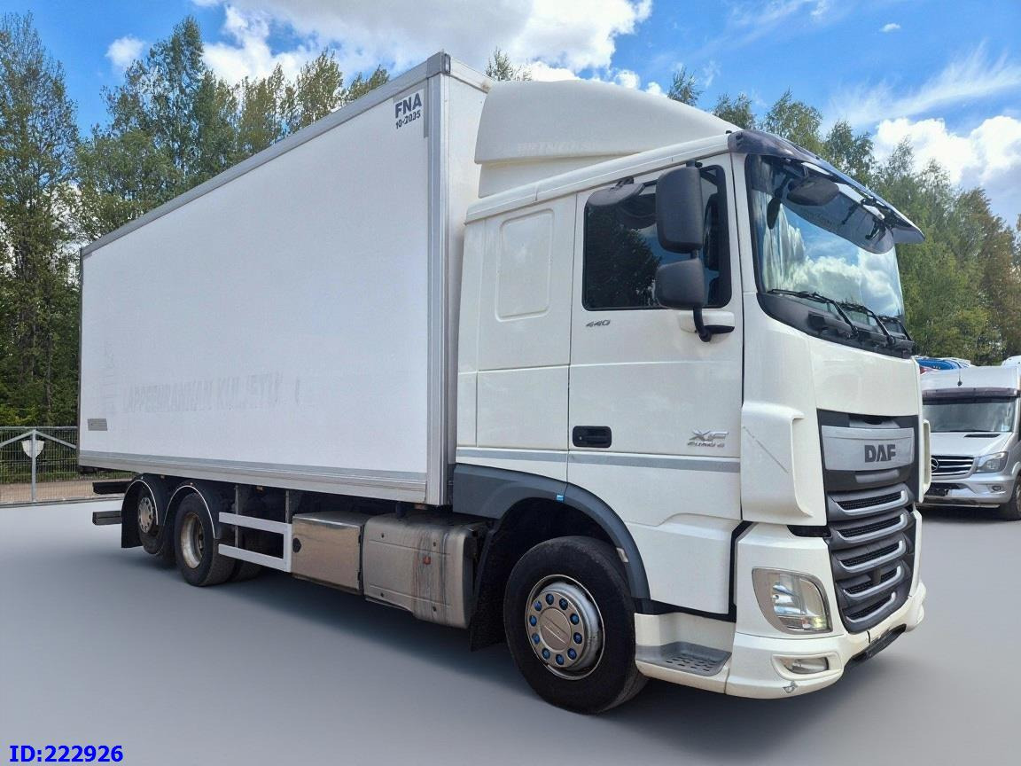 DAF XF 106 440 FAR 6x2 Euro6 - شاحنة صندوق متساوي: صورة 4 DAF XF 106 440 FAR 6x2 Euro6 - شاحنة صندوق متساوي: صورة 4