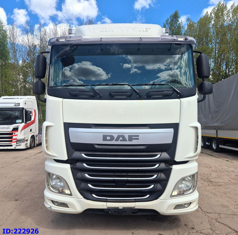 DAF XF 106 440 FAR 6x2 Euro6 - شاحنة صندوق متساوي: صورة 2 DAF XF 106 440 FAR 6x2 Euro6 - شاحنة صندوق متساوي: صورة 2