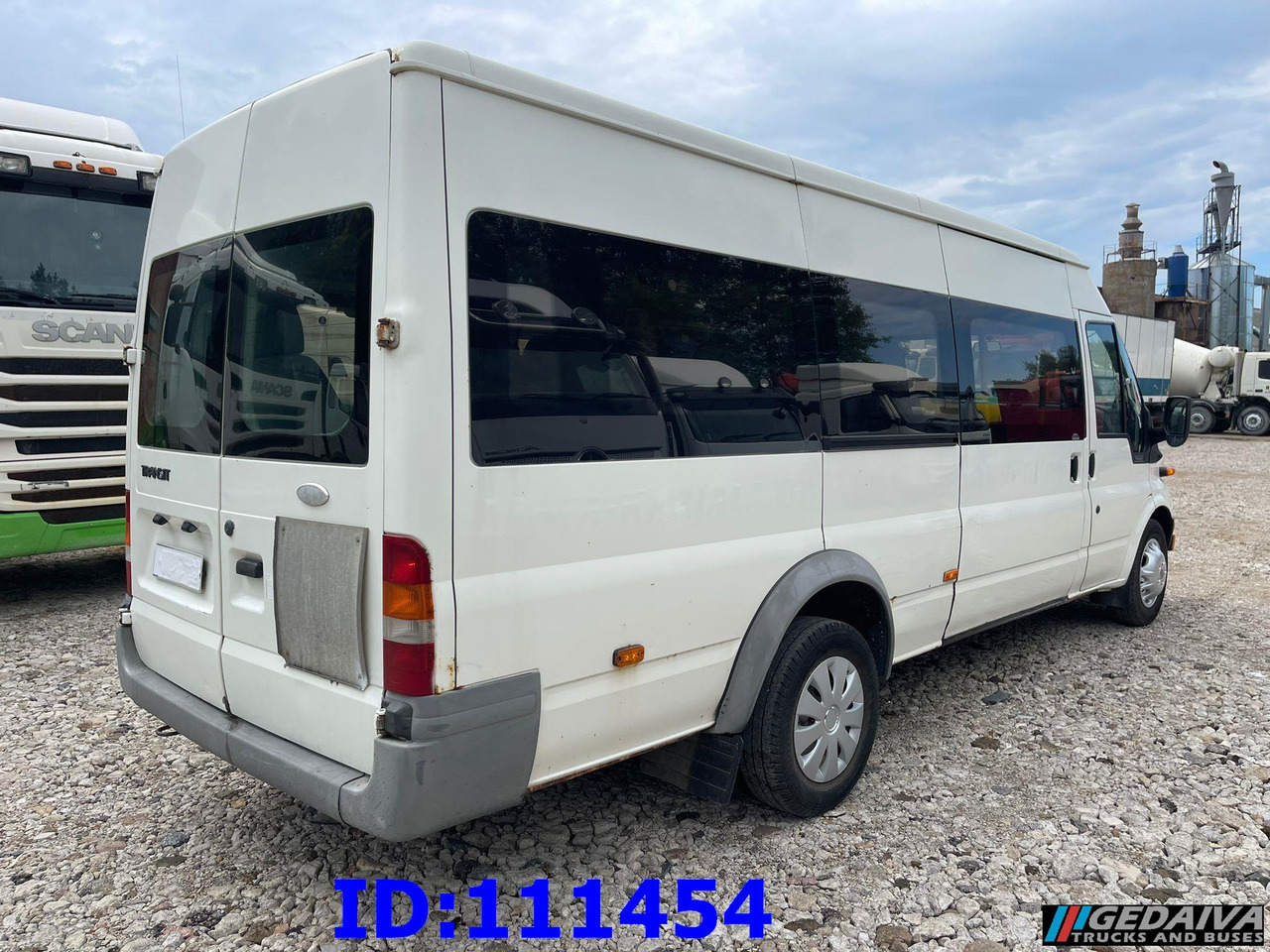 FORD Transit Manual 17-seater - مركبة كوتش: صورة 4 FORD Transit Manual 17-seater - مركبة كوتش: صورة 4
