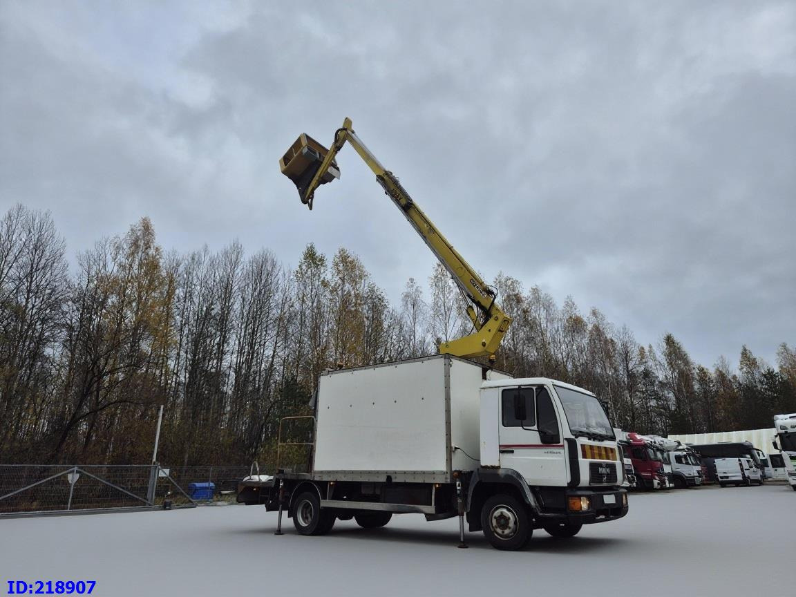 MAN LE 220C + Sky King 179TV - منصة تلسكوبية محمولة على شاحنة, آلية المنفعة/ مركبة خاصة: صورة 1 MAN LE 220C + Sky King 179TV - منصة تلسكوبية محمولة على شاحنة, آلية المنفعة/ مركبة خاصة: صورة 1