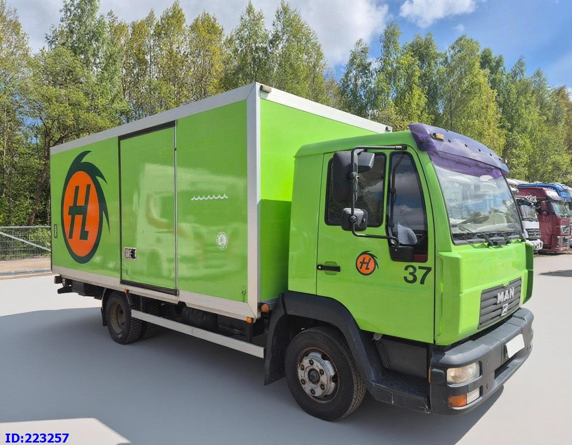 MAN LE 8.150 Manual 139tkm ONLY - شاحنة مقفلة: صورة 4 MAN LE 8.150 Manual 139tkm ONLY - شاحنة مقفلة: صورة 4