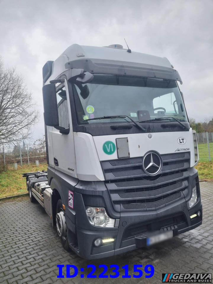 MERCEDES-BENZ Actros 2542 BDF 6x2 Euro6 - شاحنة هيكل كابينة: صورة 1 MERCEDES-BENZ Actros 2542 BDF 6x2 Euro6 - شاحنة هيكل كابينة: صورة 1