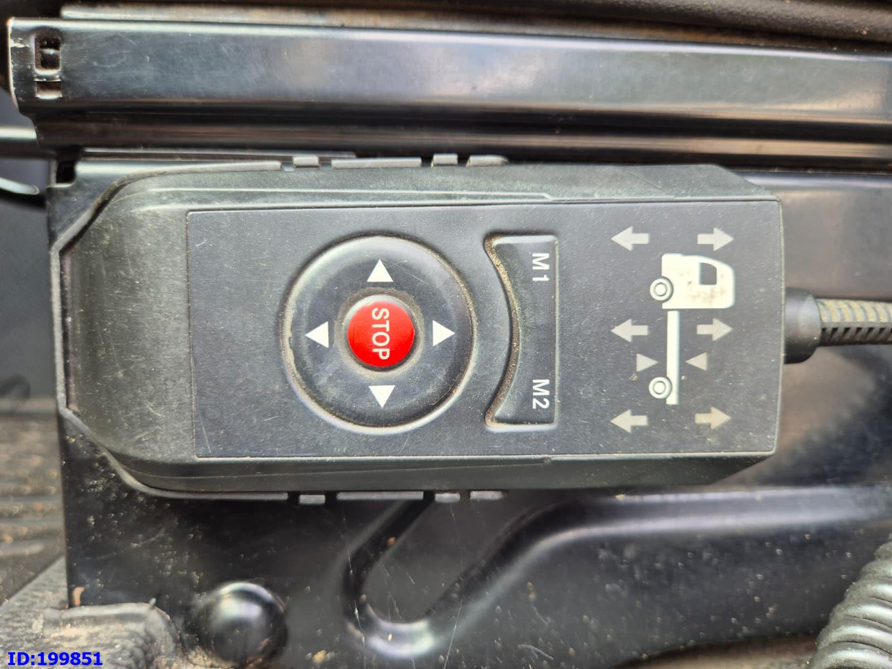 شاحنة مقفلة MERCEDES-BENZ Actros 2551 6x2 Euro5: صورة 13