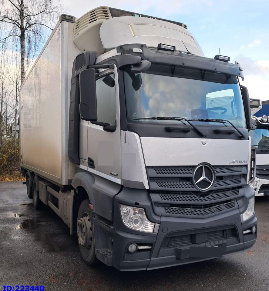 MERCEDES-BENZ Actros 2551 6x2 Euro6 - شاحنة الفريزر: صورة 2 MERCEDES-BENZ Actros 2551 6x2 Euro6 - شاحنة الفريزر: صورة 2