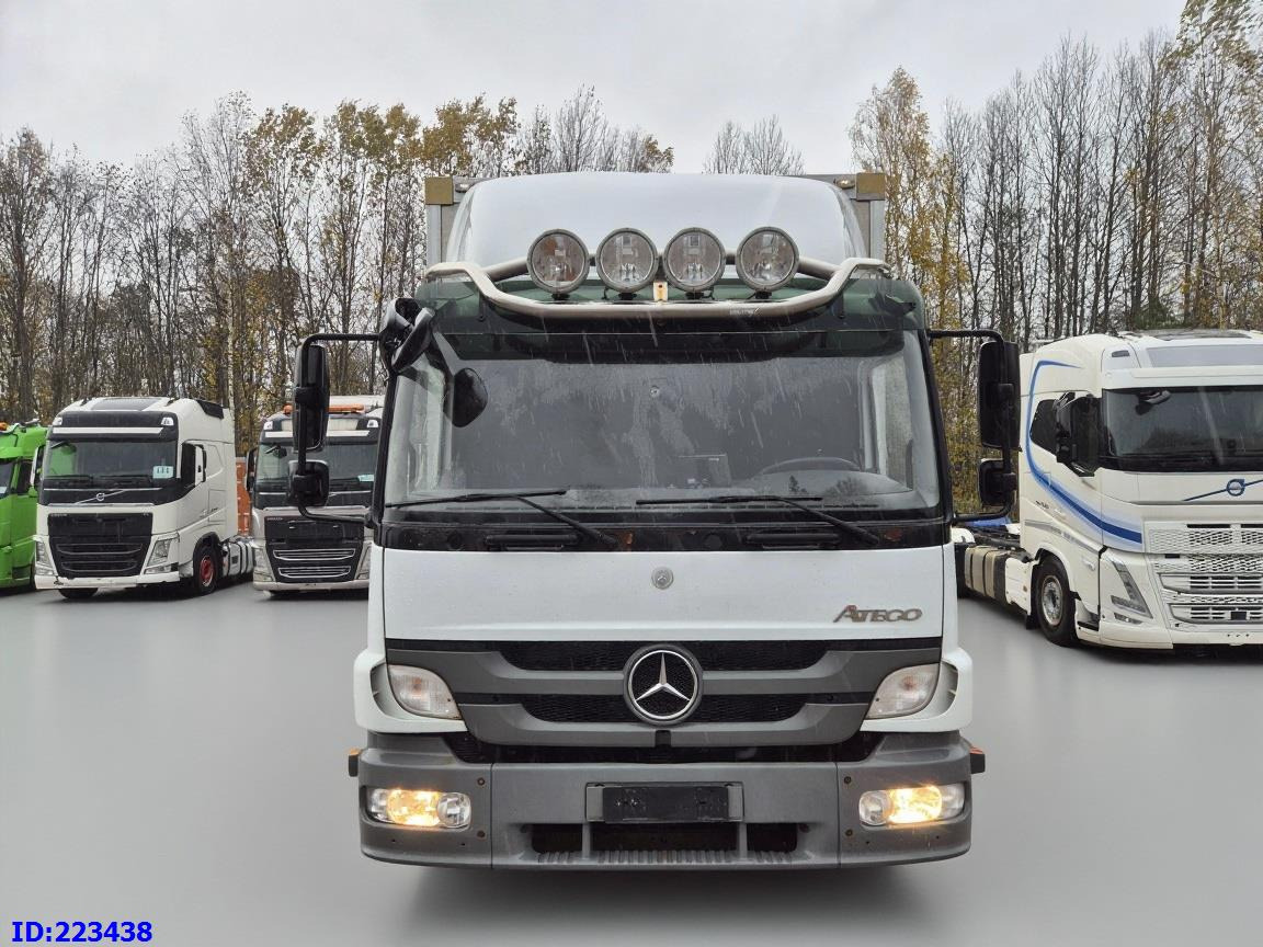 MERCEDES-BENZ Atego 1222 - شاحنة مقفلة: صورة 2 MERCEDES-BENZ Atego 1222 - شاحنة مقفلة: صورة 2