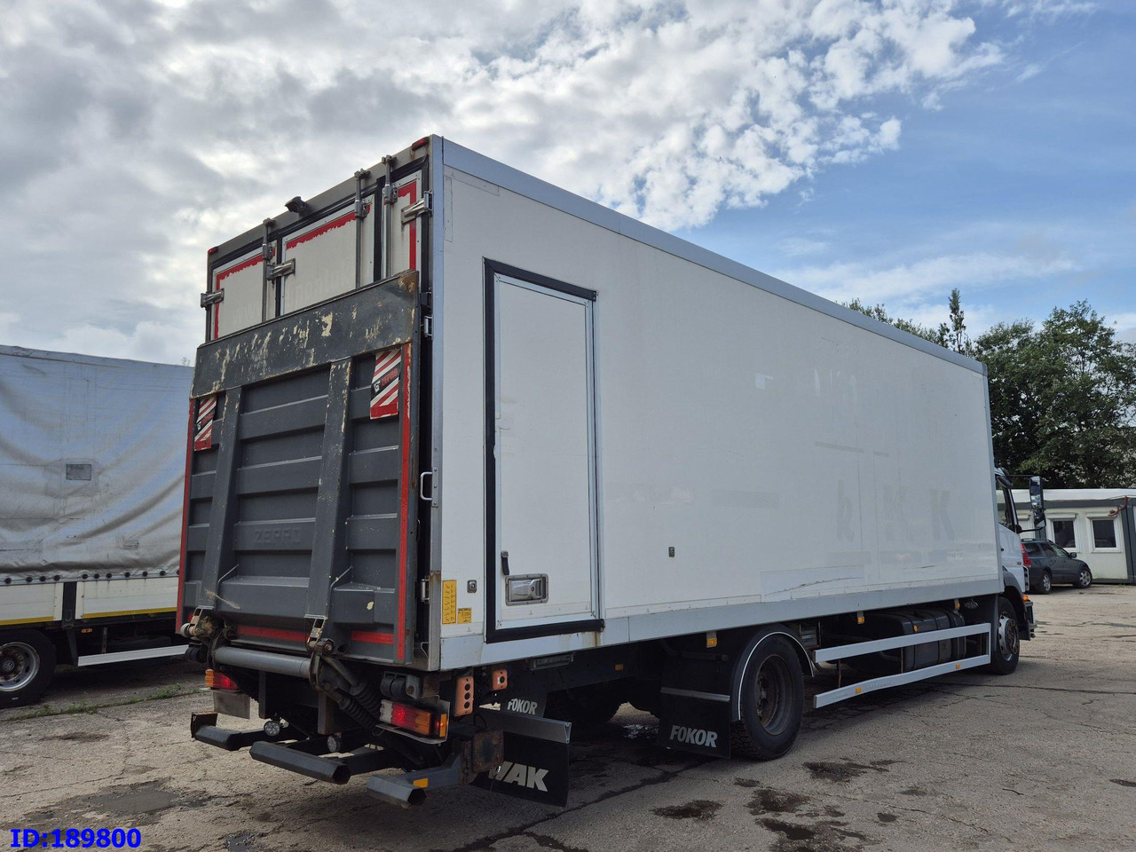 MERCEDES-BENZ Axor 1829 Euro5 Manual + Tail lift - شاحنة الفريزر: صورة 5 MERCEDES-BENZ Axor 1829 Euro5 Manual + Tail lift - شاحنة الفريزر: صورة 5